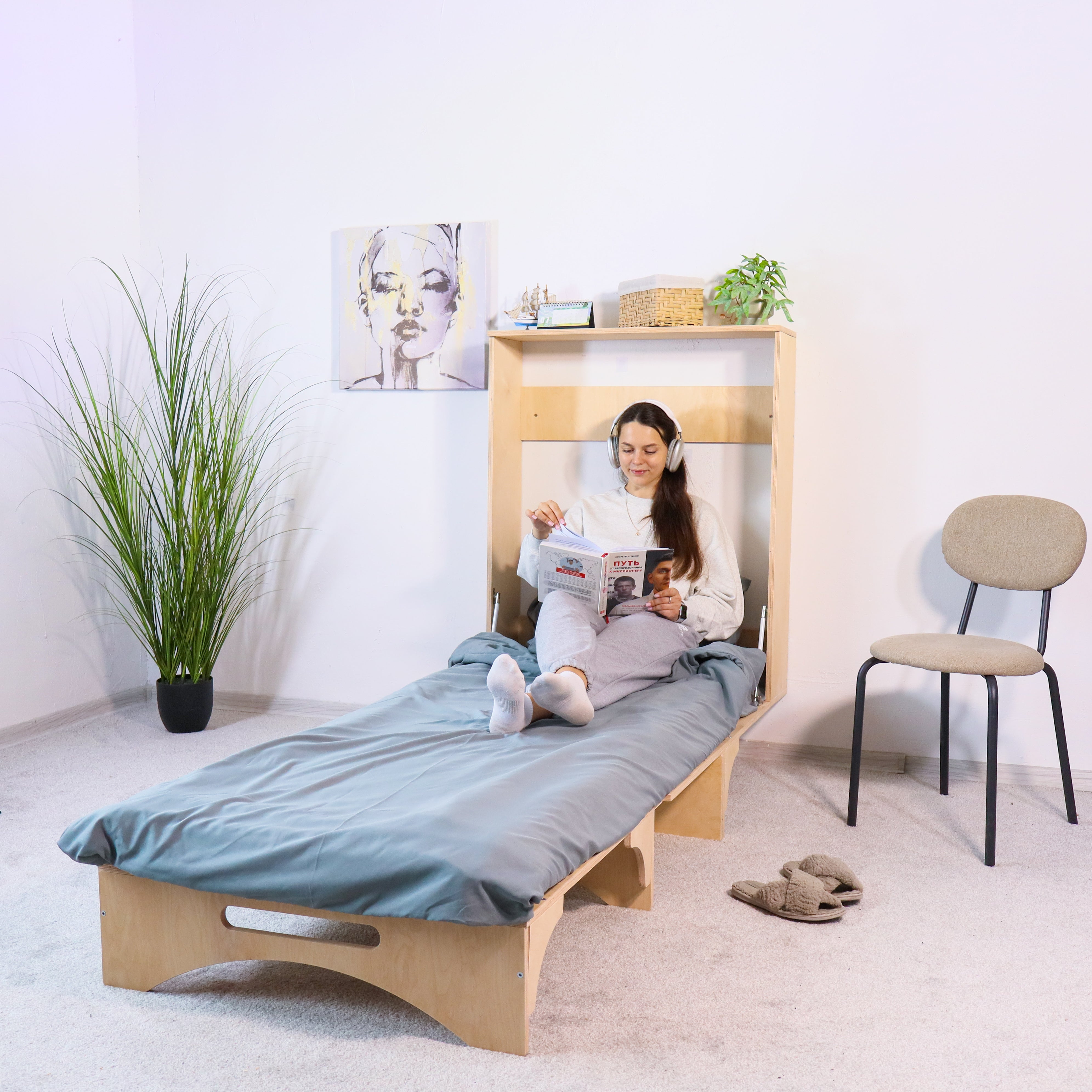Murphy Bed with Desk and Storage Shelves for Home Office